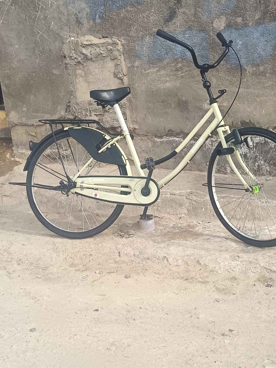 باسكل للبيع شركةة كيوداي حجم 26 موديل 24 وغراضةة كاملةة.


**إذا كنت صاحب هذا الإعلان وتريد حذفه لأي سبب، رجاءا أرسل رسالة إلى الدعم الفني**