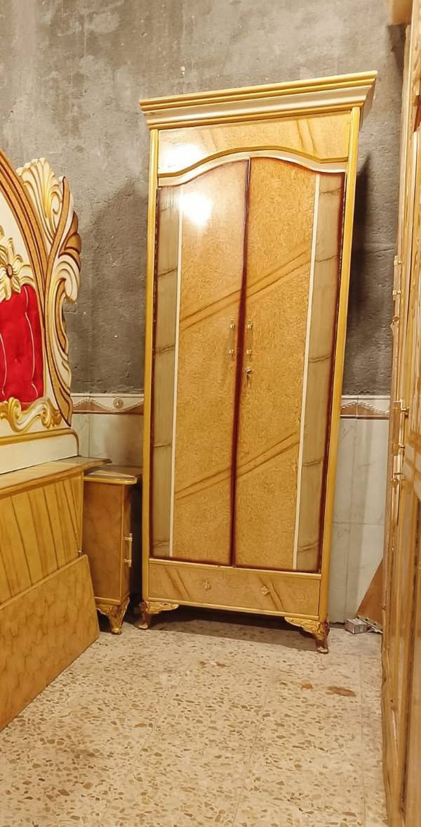 غرفه ام6 قاطين صاج وجهين شغل حديث  صبغ حراري نضافه ٩٠% كامله ما بيه اي نقص  سعر ٦٥٠ الف فقط العنوان ميسان حي الشهداء الشراي ايخابرني ***********
