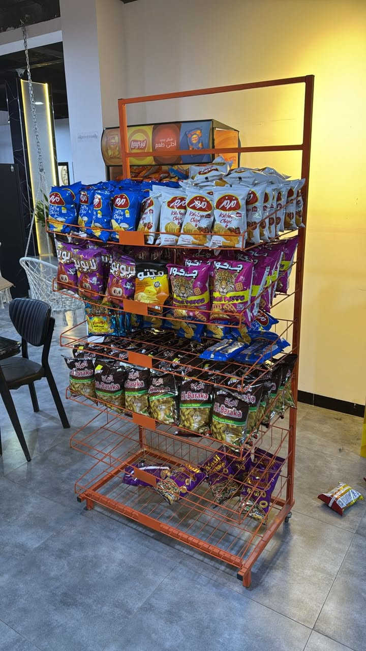 عارضة جبوسة ٥ رفوف للبيع ب ٧٥———————-عارضة مشروبات ٥ للبيع ٢٥٠ ——— عارضة مشروبات ٥ رفوف للبيع ب ٣٠٠ —— العنوان : حي المزارع - مجموعة معاهد النور - التواصل على الرقم فقط / ***********
