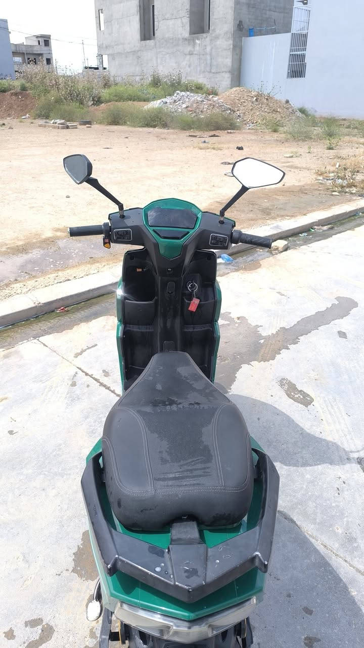 ماطور شحن
ملف وعقل شرط  حيل نضيف 
ملف 2000 
بطاريات 6 شرط فحص 
لايت عالي وناصي  
سرعه 70 حقيقي يقره 99 
يمشيك 50 لي 40  كيلو  حسب سرعه
عنوان موصل ايسر حي الكندي 
سعر 490 بي مجال 
***********
