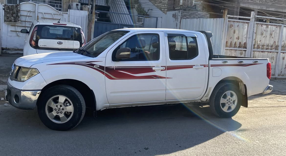 نيفارة 2011 [[كير عادي]]رقم دهوك دولي بأسمي  تحويل ثاني يوم .كير مكينة صدر كل كفالة السيارة كفالة عامة من الصبغ فقط بيها شبرين من الباب الخلفي السعر 90 وبيها مجال رقمي *********** عنواني بغداد الشعب
