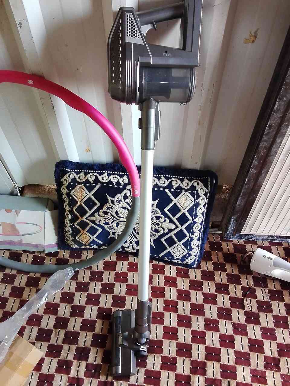 لبيع مكنسه شحن المكان نزلة ال غصه نهاية حي الصناعي الرميثه الرقم ***********

