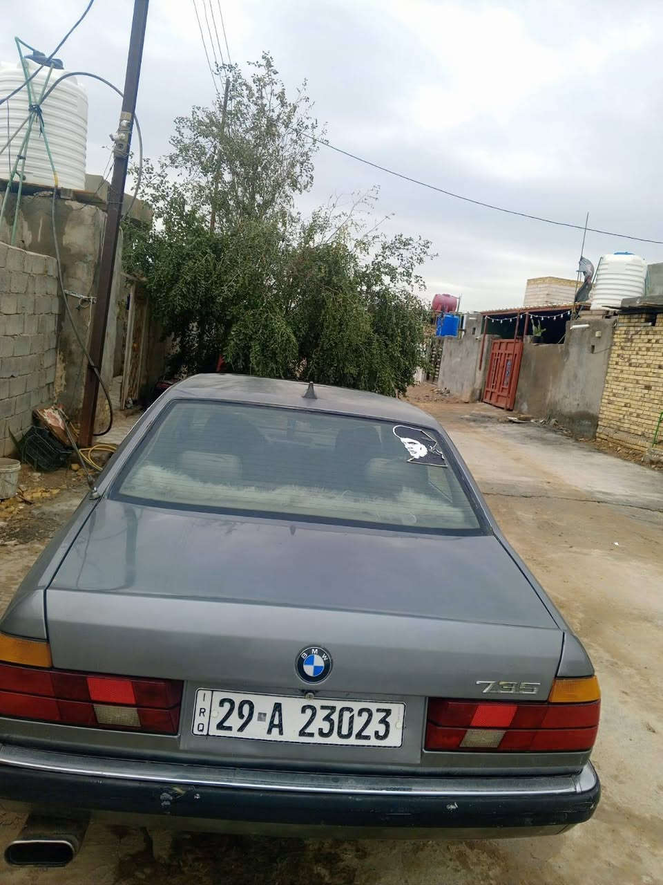 سيارة BWM موديل 90
حجم 735 مفتوح تبريد شغال 
سيارة كاعده وكشرها كلش حلو 
سيارة بس كنترول الگير عاطل 
أبيعها على وضعها
السعر مناسب بنسبه للسيارة 
35 ورقه 
سيارة رقم واسط بأسمي 
ذي قار قضاء النصر 
رقم ***********
واتساب موجود
