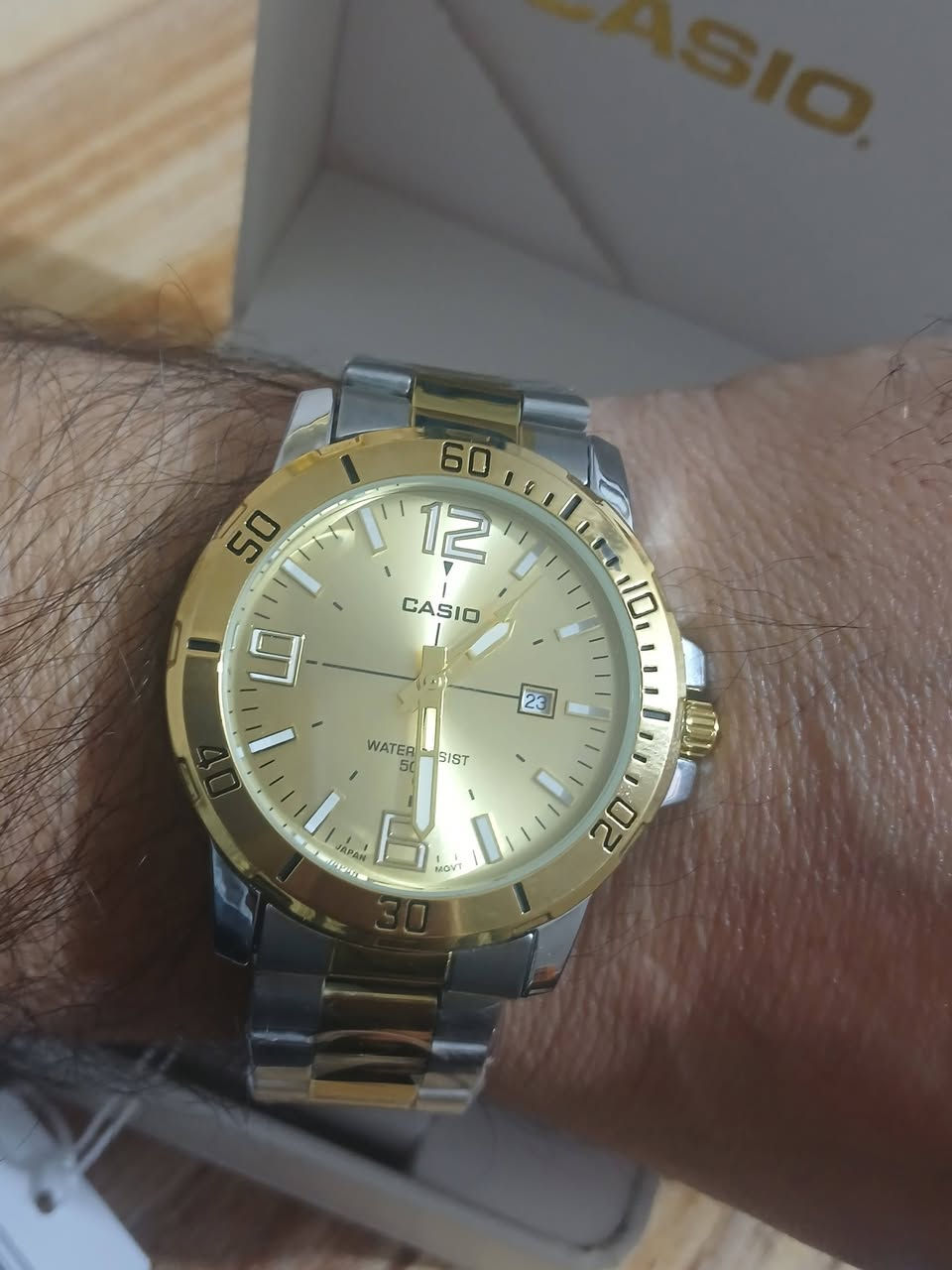 باله ساعه كاسيو  منفذ يومي كوارتز طلعتلي بهذا الشكل لون مميز ونادر مع علبته الاصليه بالعافيه الي ياخذهاا
يوجد توصيل كافه محافظات العراق 

السعر مع التوصيل 30 الف بيه مجال للشراء


**إذا كنت صاحب هذا الإعلان وتريد حذفه لأي سبب، رجاءا أرسل رسالة إلى الدعم الفني**