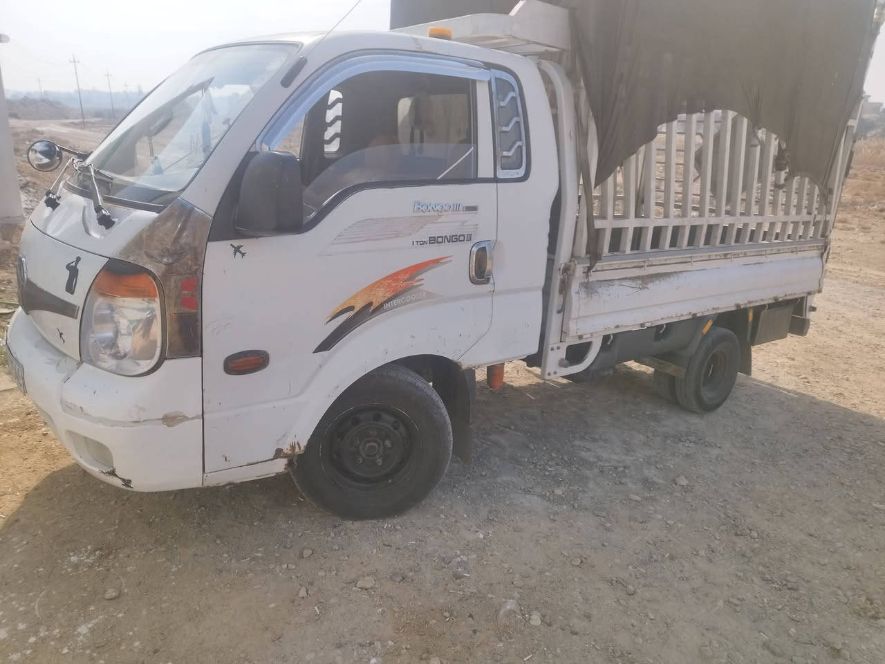 سلام عليكم  كيه بنكو اثري لبيع موديل 2007 محرك 3000 ستاركس مفتوح  كيه حلوه او كاعده بس بيه خياس بل دوسه فقط او لشكل احله من لصوره كهربائيات كله شغاله من لدعاميه لدعاميه مبيه اي نقص سياره لا تنقيص ولا تبخير تجي تفحص ع يعجبك مكفوله من محرك او كير او شاصي   بس يرادله تشتغل خياسه لبدوسات فقط ما شالله لسياره مشتغله بشركه خدمه توصيل ما تكعد ولا يوم ولا توكفك بشارع فقط دير كاز او اوفحص دهن مي وتوكل   ماشالله هي محمله تمشي 120 لسياره رقم نكليزي بسم مره تحويل ثامي يوم قفله 80  رقم هاتف *********** عنوان لسياره لنبار قضاء هيت
