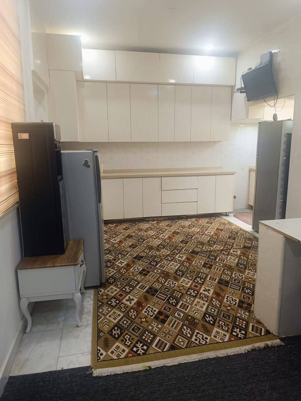 بيت للبيع حي الفرات مقابيل كلية الطب  طابو صرف مساحة 101 مترر البيت مربع
البيت يحتوي على غرفة مع صحيات منفردة
غرفة اطفال 
منور 
براني 
صالة كبيرة ومطبخ 
صحيات خارجية
 عالي عن الشارع
بيت بناء نهاية ٢٠٢٢  رفت كونكريت مسلح افضل نوعيات المواد تم استخدامها بيت نضيف جداً ماتخسر عليه اي شي مجرد تجيب غراضك
علماً ان البيت مطلوب اسكان 58 مليون 
للاستفسار مراسلة الصفحه


**إذا كنت صاحب هذا الإعلان وتريد حذفه لأي سبب، رجاءا أرسل رسالة إلى الدعم الفني**