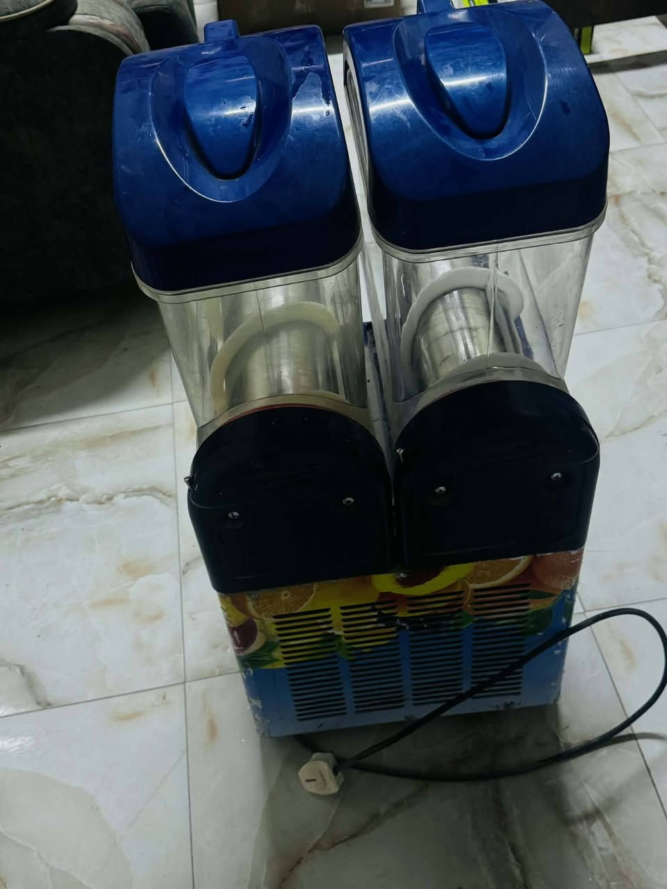 مكينة ازبري ماركة HOSK تركي
استعمال قليل جداً ونظافة
شرط الفحص 
***********
