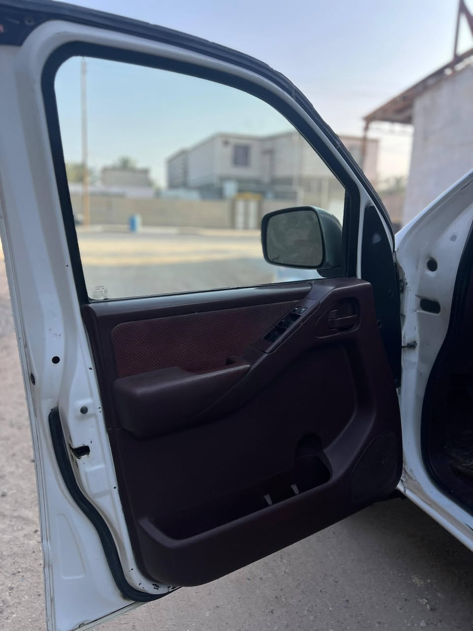 السلام عليكم نيفارا 2010 اوتماتيك السياره نضيفه كلش مصبوغه حزام
اكفلها من الكلبه والجفيه 
السياره كلها بلاديه ماشيه 220 محركها هستوه مجفته درجه اوله 
حداديه زيرو وتخم تيار
 وباتري جديد 
السياره جاهزه ما ناقصها برغي ترايها للشمال 
مصفره ضريبه وغرامات شرط التحويل حتى هزتها جديده 
السعر 87 مجالها بسيط 
المكان البصره قضاء المدينه 
للاستفسار 
***********
***********
