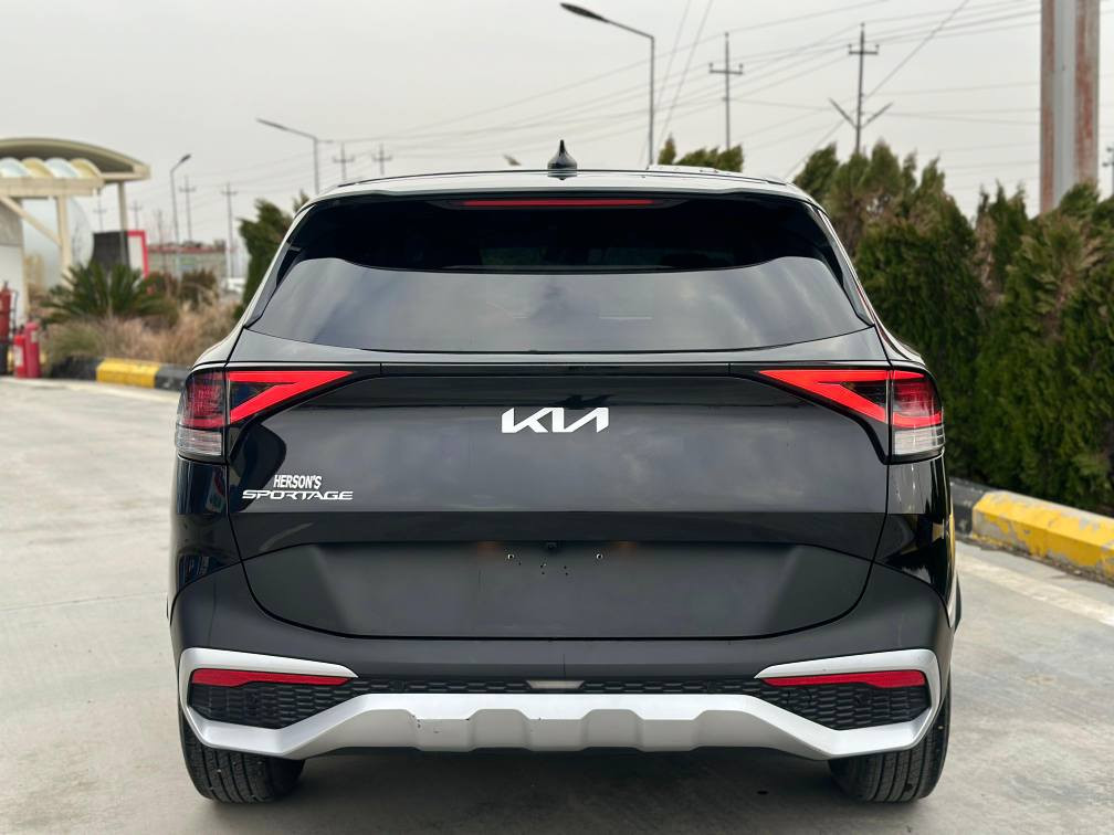 کیا سپورتاج 
مودیل 2023 
3 پارجە بۆیاخە 
ئێرباگ سوکان سیستەمە 
ژمارە کاتی 3 مانگ هەیە 
نرخی 163  وەرەقە 
شوێن هەولێر 
***********
*********** أربيل, العراق
