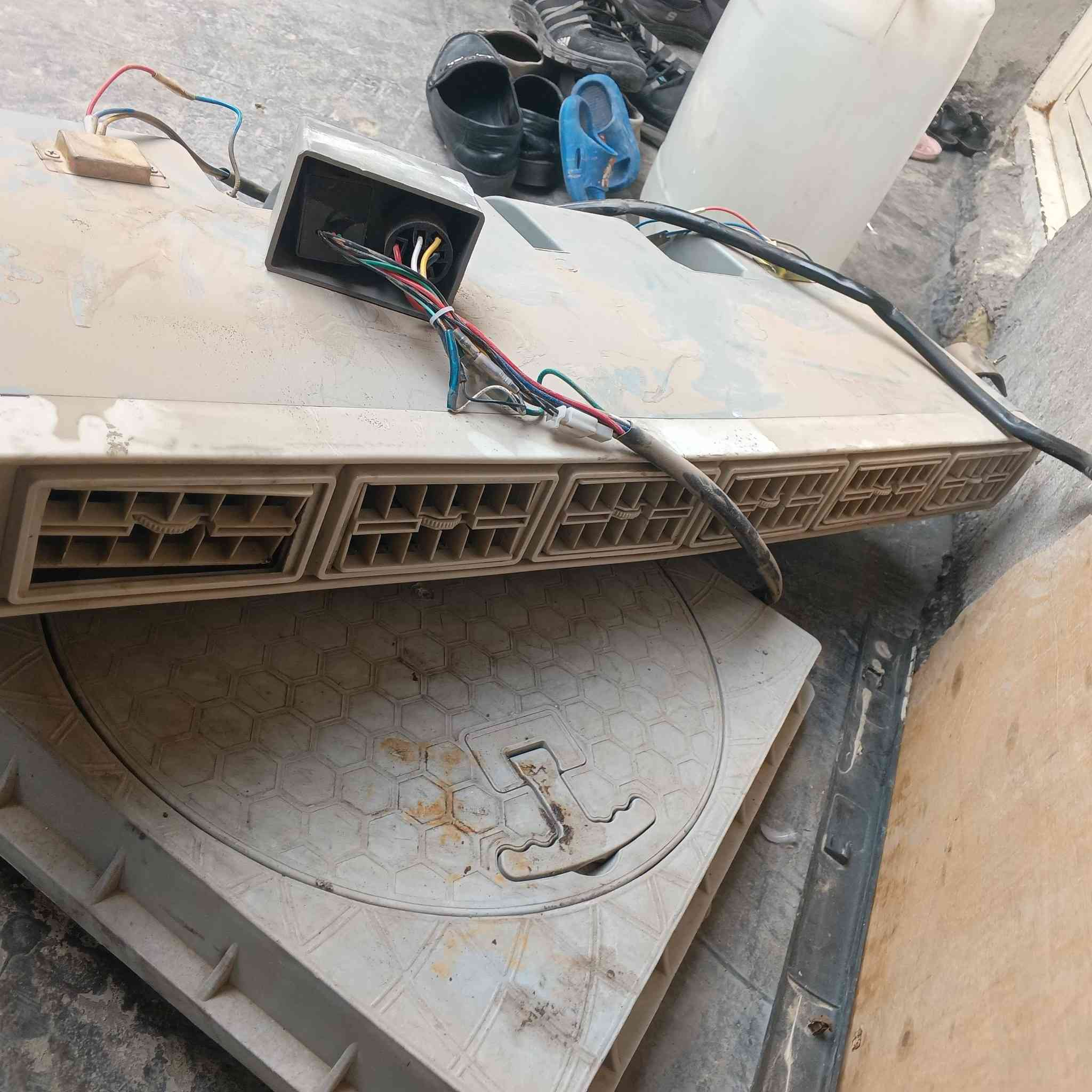 سلام عليكم عيني للبيع سبلت تبريد يرهم على جميع السيارات مكاني بغداد الدوره رقم الهاتف ***********&&***********
