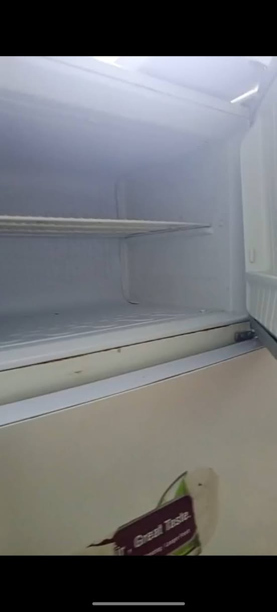 للبيع راسلوني خاص دزلكم رقم راعيهن ثلاجه ناقصها فقط غاز


**إذا كنت صاحب هذا الإعلان وتريد حذفه لأي سبب، رجاءا أرسل رسالة إلى الدعم الفني**