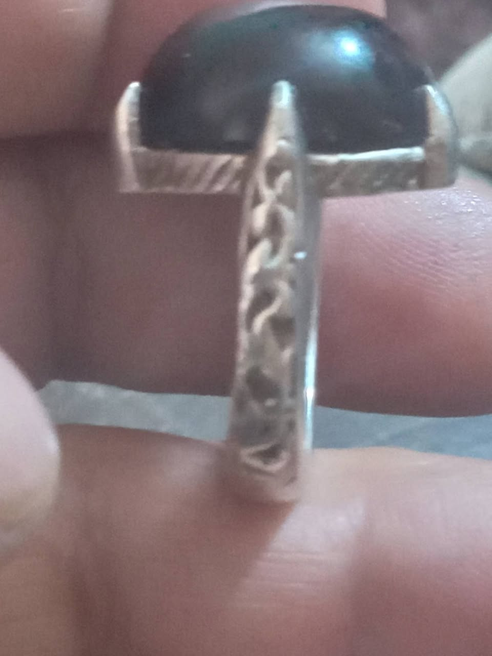 عقيق يماني قديم شفه العبد صياغه يدوية ثقيله وزن الخاتم ١٥ غرام السعر ٦٠الف مكاني بغداد البياع


**إذا كنت صاحب هذا الإعلان وتريد حذفه لأي سبب، رجاءا أرسل رسالة إلى الدعم الفني**