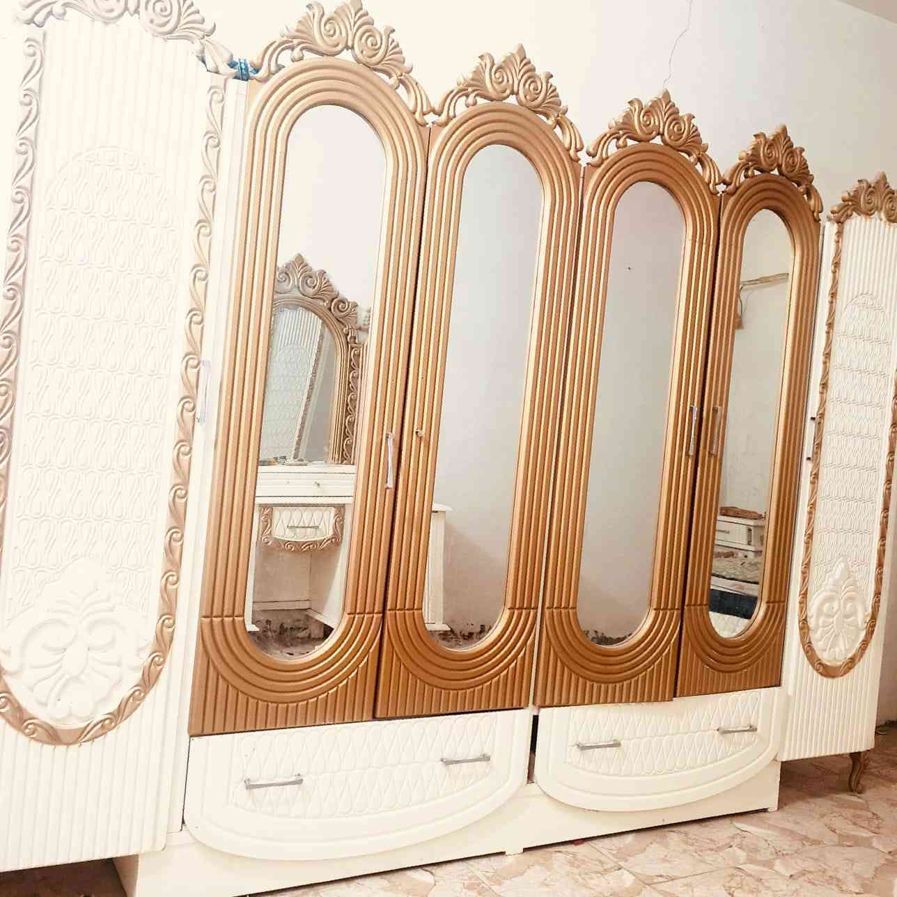 سلام عليكم غرفه نوم للبيع تصميم تركي خشب عراقي
الناصريه
واتساب ***********
