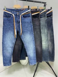 جينز • خامة بلولاين • مقاسات ٣٠-٤٠