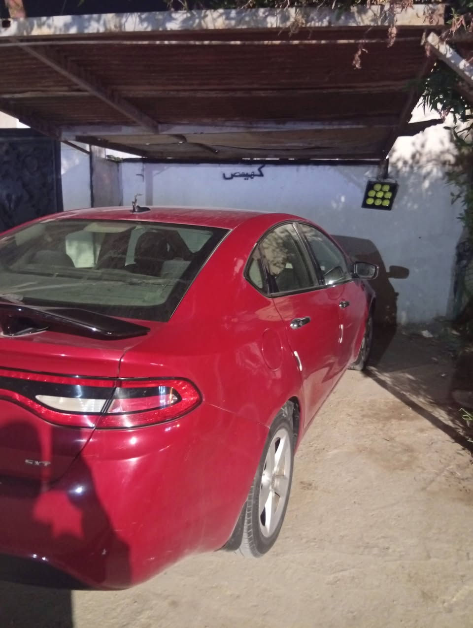 السلام عليكم دوج دارت موديل ١٦ سياره نضيفه السعر ٨٧
***********
