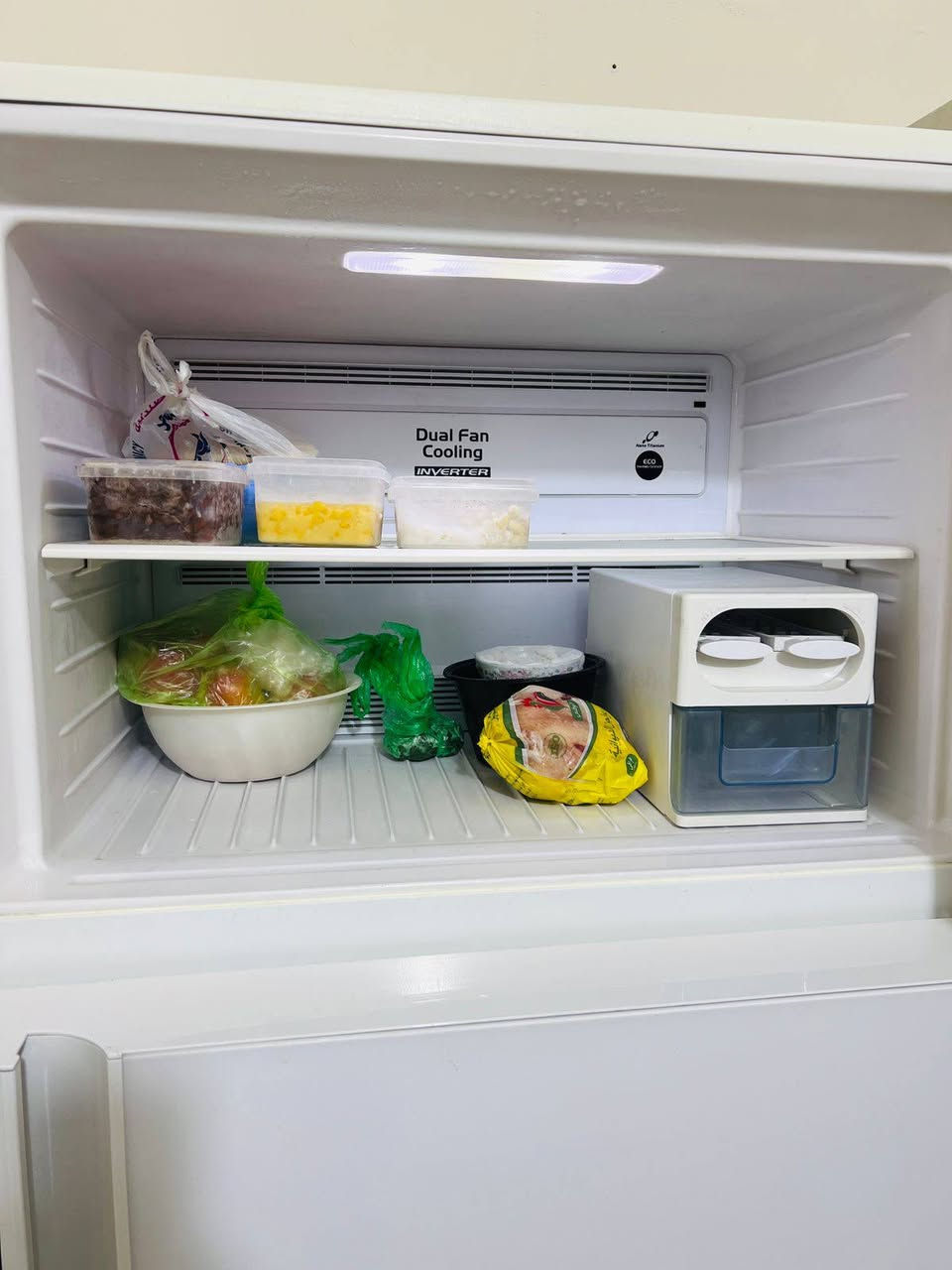 ثلاجة هيتاشي ياباني اصلي نظيفة جدا اكبر حجم العنوان الدورة ***********
