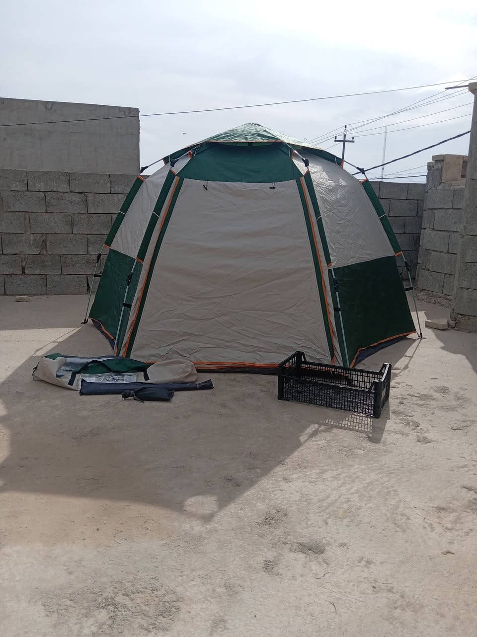 خيمه سداسيه للبيع   طلعه وحده طلعت بيها السعر ٥٠  يوجد توصيل


**إذا كنت صاحب هذا الإعلان وتريد حذفه لأي سبب، رجاءا أرسل رسالة إلى الدعم الفني**