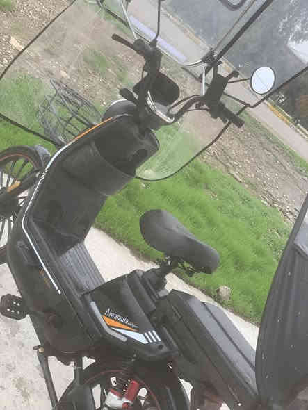 العنوان الموصل حي صدام للبيع دراجه شحن خمس بطاريات 🪫 او مراوس السعر 300 النضافه  كدام عينك متواحد خاص ورقمي ***********
