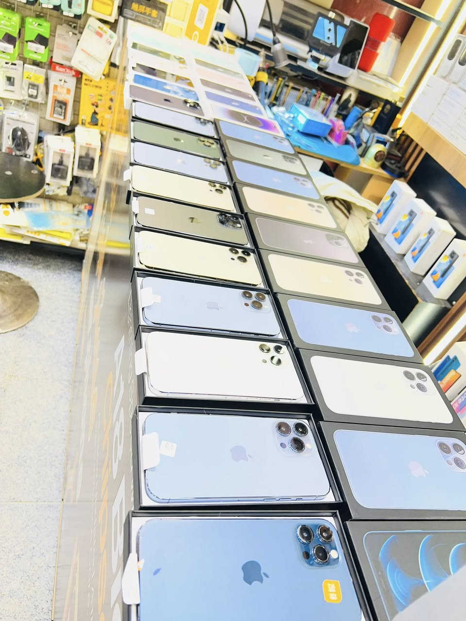 سلام عليكم
متوفر جميع الهواتف  
بيع شراء مراوس
بضمان حقيقي✅
الاسعار جمله جمله 
مركز مستر فون
العنوان/العماره حي الحسين القديم بداية شارع الاطفاء قرب مدرسة الفرقان📍
واتساب/***********
