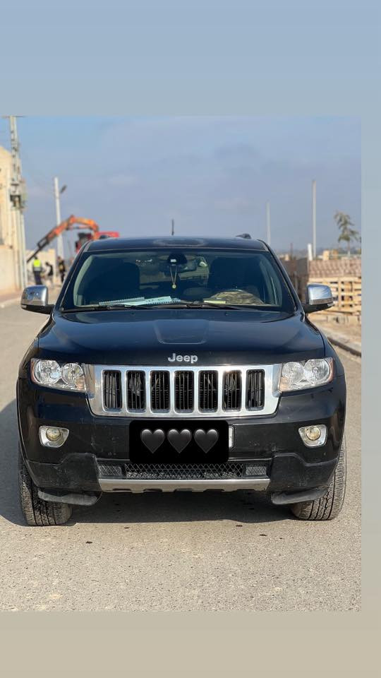 جيب لاريدو 2011 وارد امريكي كلين تايتل كفاله عامه من الصبغ والضربه والتبديل مكفوله من كلشي  كير محرك كفاله شرط رقم الانكليزي الجديد بغداد لا توجد اي غرامه مروريه 

المواصفات

1_ بصمه تشغيل عن بعد

2_ مري قلاب عند الرجوع الى الخلف

3_ محرك 6 سرندر 3600

4_ بانوراما 

5_السياره فول واحد عله واحد فئه المتدد 

6_ لايت زنون عالي ناصي 

7_ حساسات امامي خلفي

8_ شاشه كبيره 

9_ كامره خلفيه

10_ كشنات جلد تدفئه تبريد

11_ سبير ما نازل عل وكاله بلادي

12_ اشاير لد في المري الجانبيه

13_ صدر جديد امامي خلفي 

14_ تايرات تخم جدد ياباني اصلي 

15 _ نضام سماعات دمام في الصندوق وجميع الابواب

16_ يداد دخول ذكي عند المس 

للاتصال: ***********
