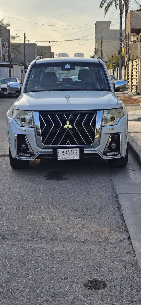 #عرض_خاص_مستعجل  124.99 $
#بايجيرو 2010 فول حبتور دمام مكفول صبغ ولا قطره بارد فقط جاملغ خلفي. فول سيارة محرك ٣٥٠٠ حبتور سعودية فول. منظومة غاز حكومية دير ب٥ وتونس.
شاشة ايباد اندرويد.. دوسات نيكل. 
 بصمة وتشغيل عن بعد اخت بلاد.
سيارة محدة لكزز فتحات كبار تنسى حماوة وتبريد ثلج 
بجم ذهبي فول زنون ابيض نهار. بلوجكتر عدسة LED
. شرط تنسى حماوة دبل راديتر. منظومة كلها جديدة. من واتربم ولف. وكلج ودبل مروحة عاصفة.
تخم تاير باتري البارحة. جواها. وسيارة حلوة نصبة.
*********** وتساب
