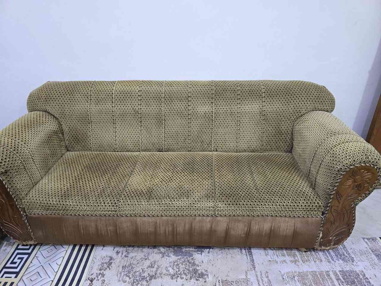 السلام عليكم 
تخم لبيع ٨ نفرات نظيف وقوي عوزة فقط صبغ من جوة 
السعر ١٥٠ وبي مجال الشراي


**إذا كنت صاحب هذا الإعلان وتريد حذفه لأي سبب، رجاءا أرسل رسالة إلى الدعم الفني**