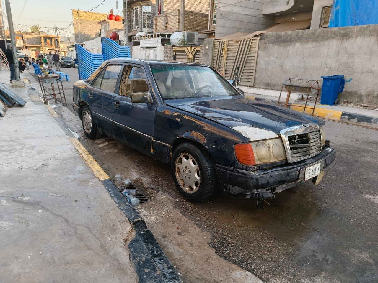 السلام عليكم مارسدس للبيع كوم حديد لا تسئلني شبيها مابيها ابيعلك طافيه السعر مناسب مكاني واسط العزيزيه ***********
