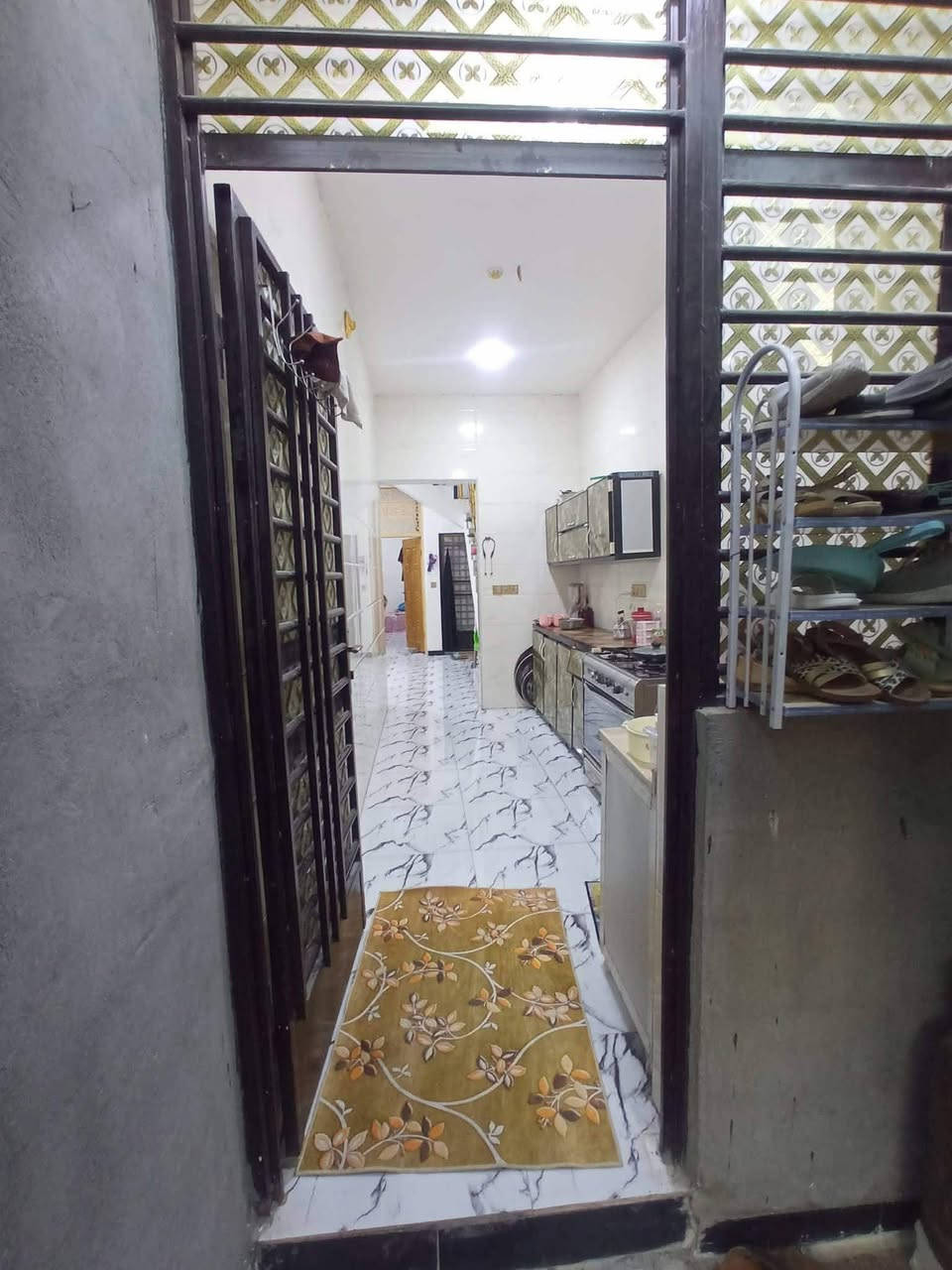 🏡 مشتمل للبيع 📍 الموقع: حي ذويب الأولى– خلف قاعة لافندر
▪️ المساحة: 120 م 
▪️ نوع العقار : سند 25 زراعي
▪️ متوفر جميع الخدمات (ماء – كهرباء – تبليط – مولد)
▪️ موقع مميز وسهل الوصول 
▪️ السعر 46 🔒
📞 للاستفسار اكثر : ‏‪***********
