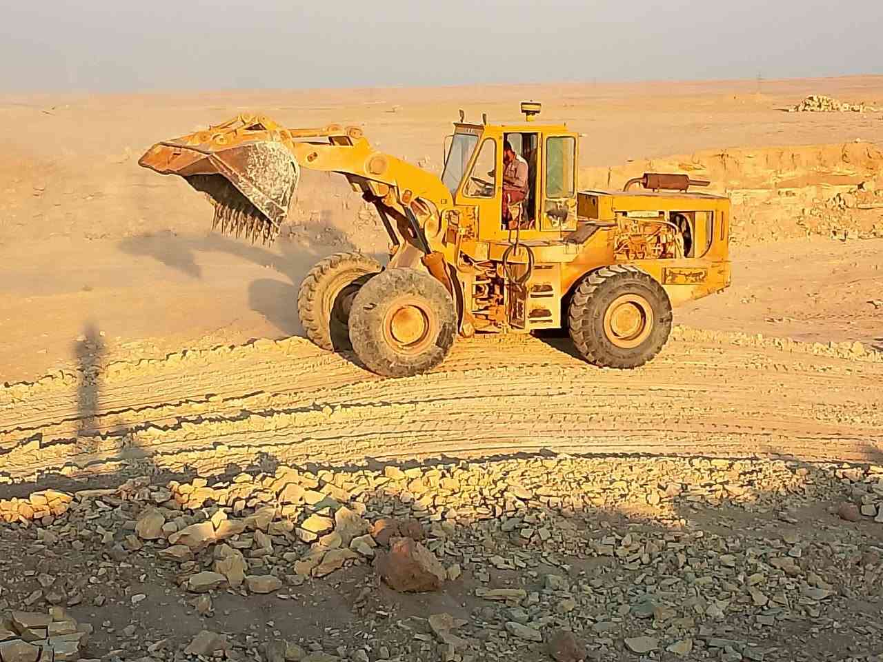 للبيع
موديل 82 
جاهز للشغل 
سعر مناسب 
التفاصيل ***********
