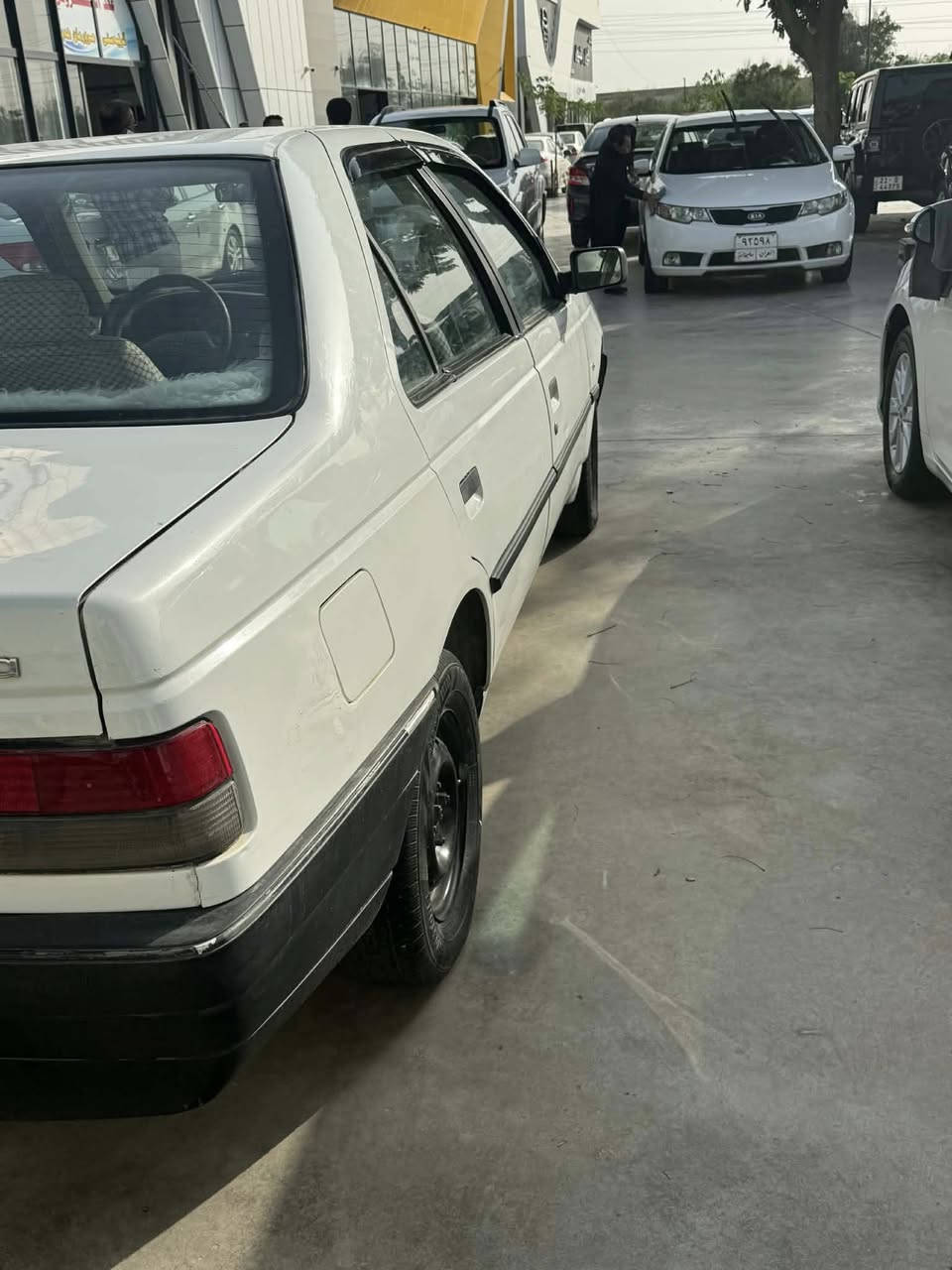بيجو موديل ٢٠٠٩ سةنةوي و رةقةم تا ٢٠٣٠ تازةية بي بوياغة ٣٥ مجالي كةمي تياية

***********
