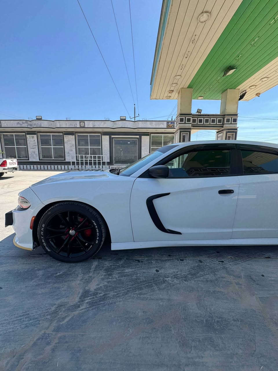 السلام عليكم 
للبيع جاجر موديل 17
حادثه سرقه بدون ايرباك 
مرقم بغداد 
تريد تحويل أو وكاله
مواصفاتها 
RTمعروفه
العنوان الصويره 
***********
***********
