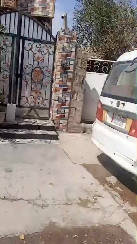 دار اللبيع المساحه 100 متر مفابيل البانزين خانه خلف الحسينيه
لاستفسار خاص واتساب ***********
