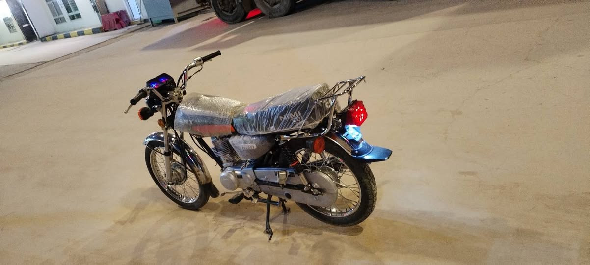 سلام عليكم دراجه نامه مديل ٢٦ أوراق كامله الدراجه جديده كلش لامفتوحه ولاملعوب بيه وما عايزه برغي كهربائيات كله شغاله مكاني ديوانية مركز السعر خاص مو شراي اعبر المنشور لا تراسل ولا تواعد حبيبي شراي تصل ***********
