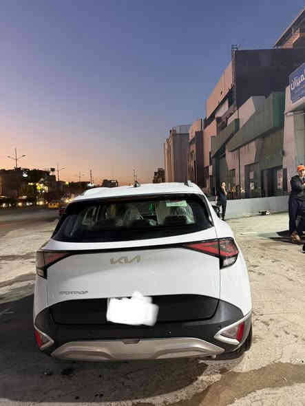 السلام عليكم 
سبورتج خليجي  موديل 2022 
نص فول 
مكفول والسونار موجود وي الصور
ماشية.  35 الف

مكاني بغداد الحبيبية
رقمي ***********
 السعر ٢١٦
