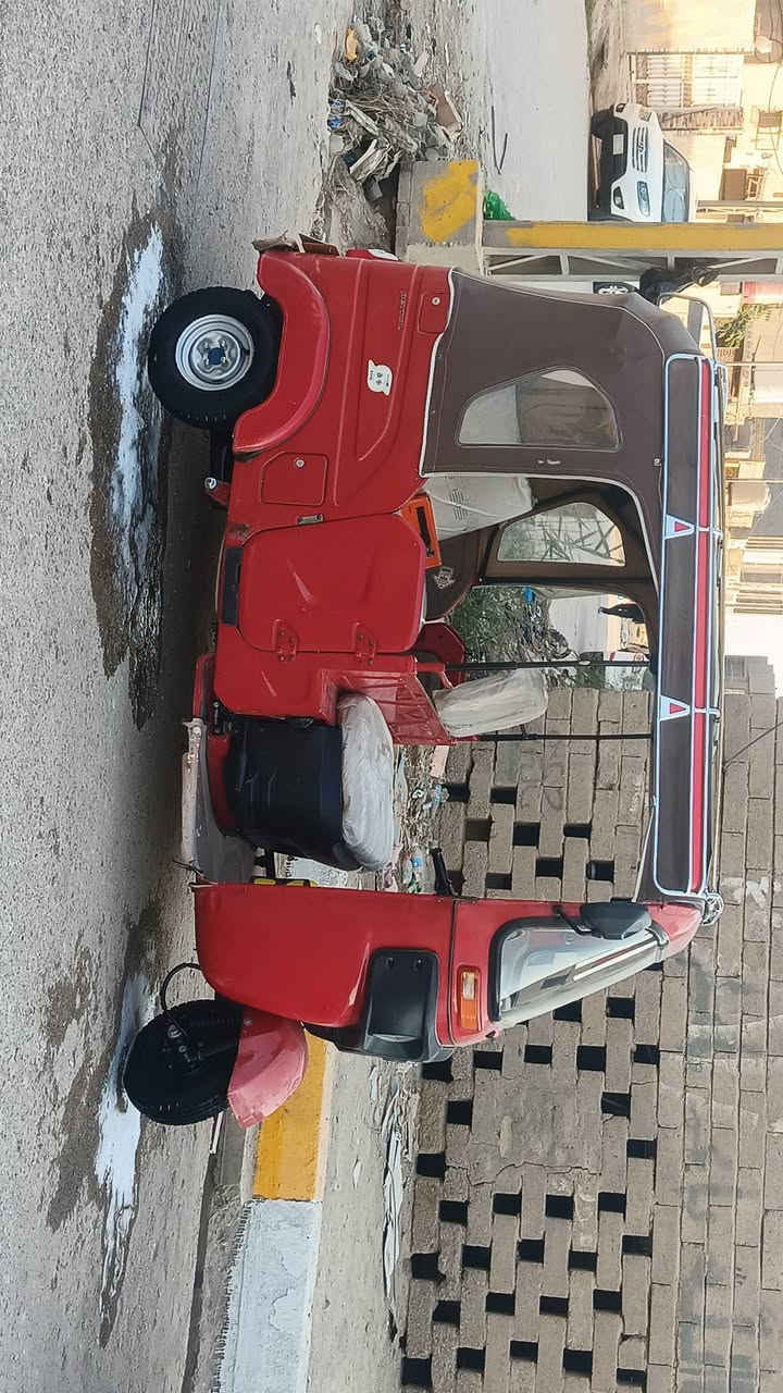 سلام عليكم شباب تكتك 22 البيع شهر 8 بسمي مداور ثاني يوم دراجه منقصها اي شي وكلشي واضح عدك بل مقطع شري بي خير ويدلل *********** خاص مغلق
