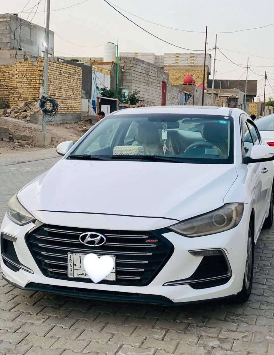 سلام عليكم
للبيع النترا 2018سوبر فول مواصفات عده البصمه
محرك 2000دوش 3انضمة قياده ماشية 160فقط
سياره جديده ومرتبه ماتعبانه سياره بيه بارد بل جاملغ الخلفي  جهة سايق وبارد حك شبر بلبنيد غير هاي سياره مابيه، رقم نجف بأسمي تحويل ثاني يوم،
السعر 140وبيه  مجال  المكان النجف الاشرف 
رقم للاستفسار ***********فقط اتصال
