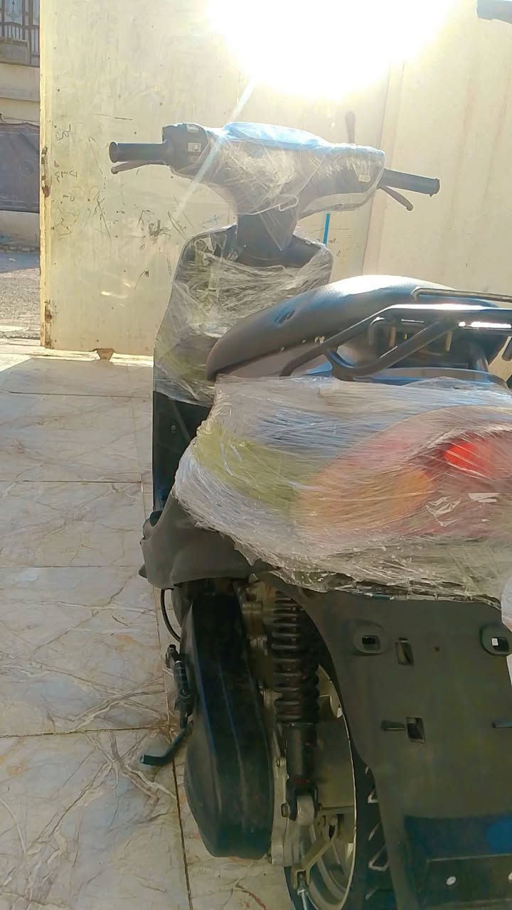سلام عليكم دراجه تسعه يوماهه دراجه سلف هندر دراجه مال وكيل ما مفتوح بيه برغي ما اتواجد ماسنجر الاتصال عل هذ ارقم اتواجد وتساب هم ***********
