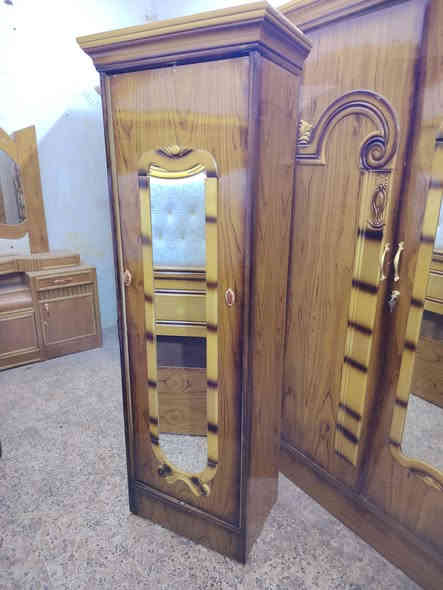 غرفه مستخدمه نضافه فول اخت جديده 6باب سعر 700معرض ابو عقيل ميسان حي رساله شارع ماطور قرب صيدليه حازم ***********((نشتري جميع الغرف))
