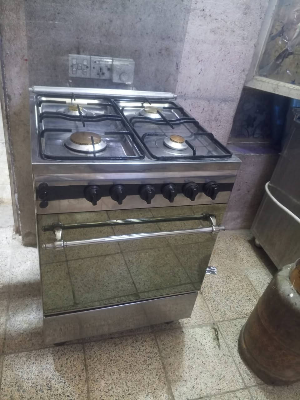 السلام عليكم طباخ فريش مصري نضيف جدا شغال على فحص كامل فرن فوك وجوه شغال بغداد المدينة الصدر الحميديه بالبدايه يم سيطره سعره ٩٥ وبي مجال


**إذا كنت صاحب هذا الإعلان وتريد حذفه لأي سبب، رجاءا أرسل رسالة إلى الدعم الفني**