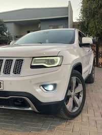 جيب لاريدو خليجي 2014 فول مواصفات  ‏Limited كلين عدا 4 اصابع بارد جامل...