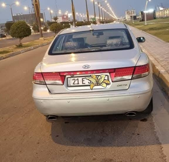 ازيرا 2010 سلفر
2700 V6
 المكينه  والكير ممتاز 
كراسي كهرباء باسمي
السعر 93 بيها مجال مكانها الانبار فلوجه  
السونار مرفق بالصور 
اتصال او واتساب 
***********
