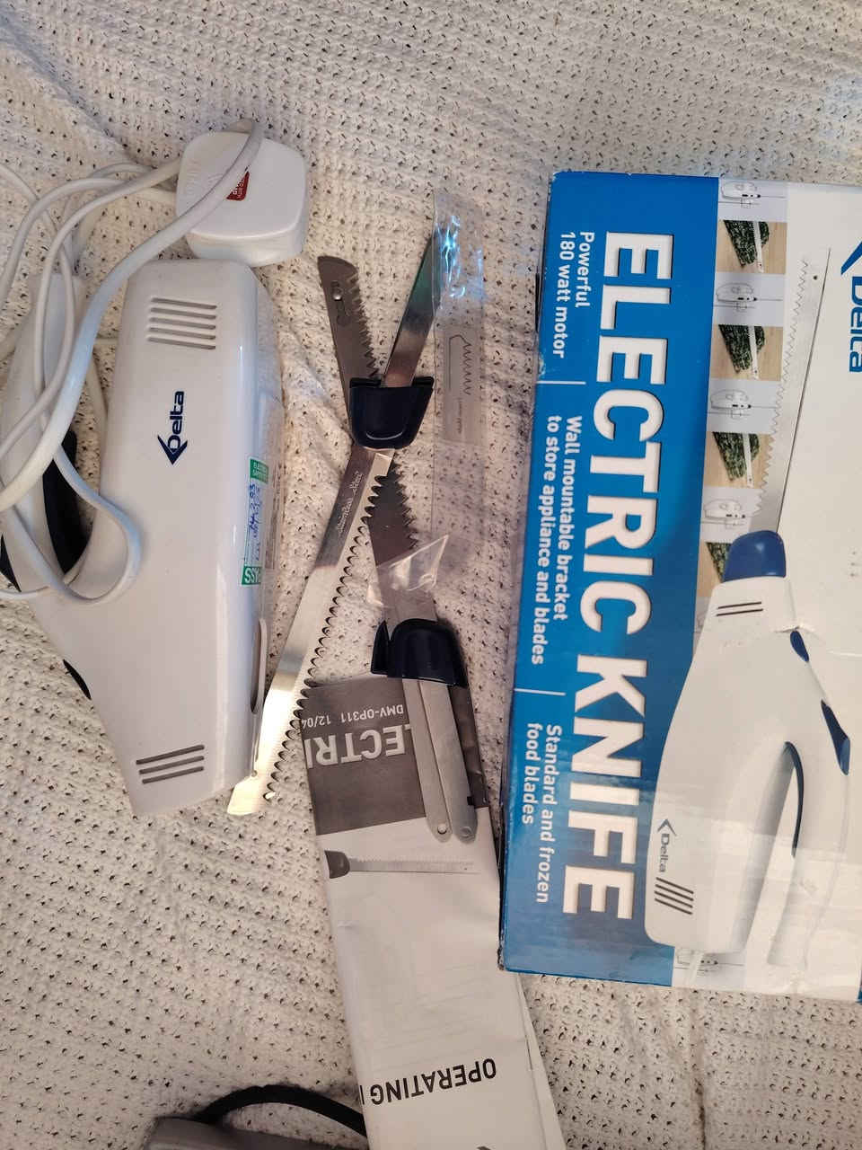 ٥ اجهزه السعر ٢٥ مع التوصيل
باله بريطاني 
٣ كهربائي واحد شحن واحد جهاز يدوي


**إذا كنت صاحب هذا الإعلان وتريد حذفه لأي سبب، رجاءا أرسل رسالة إلى الدعم الفني**