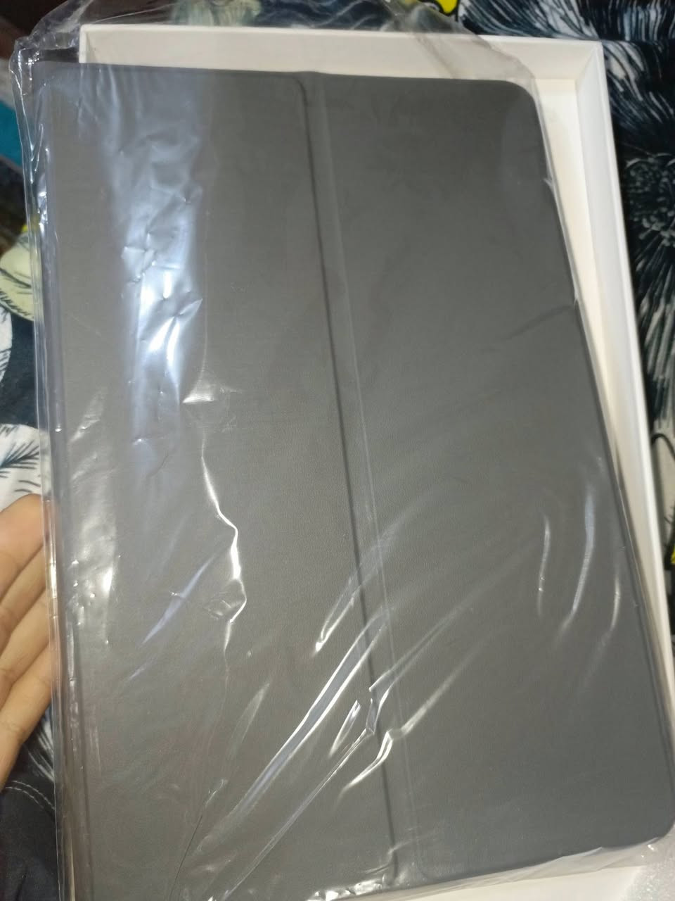 ايباد 10AMx ملحقاته حافظه + كيبورد + قلم + كيبل شاحنه السعر 80 الف وبي مجال المراسله خاص او على الرقم ***********
