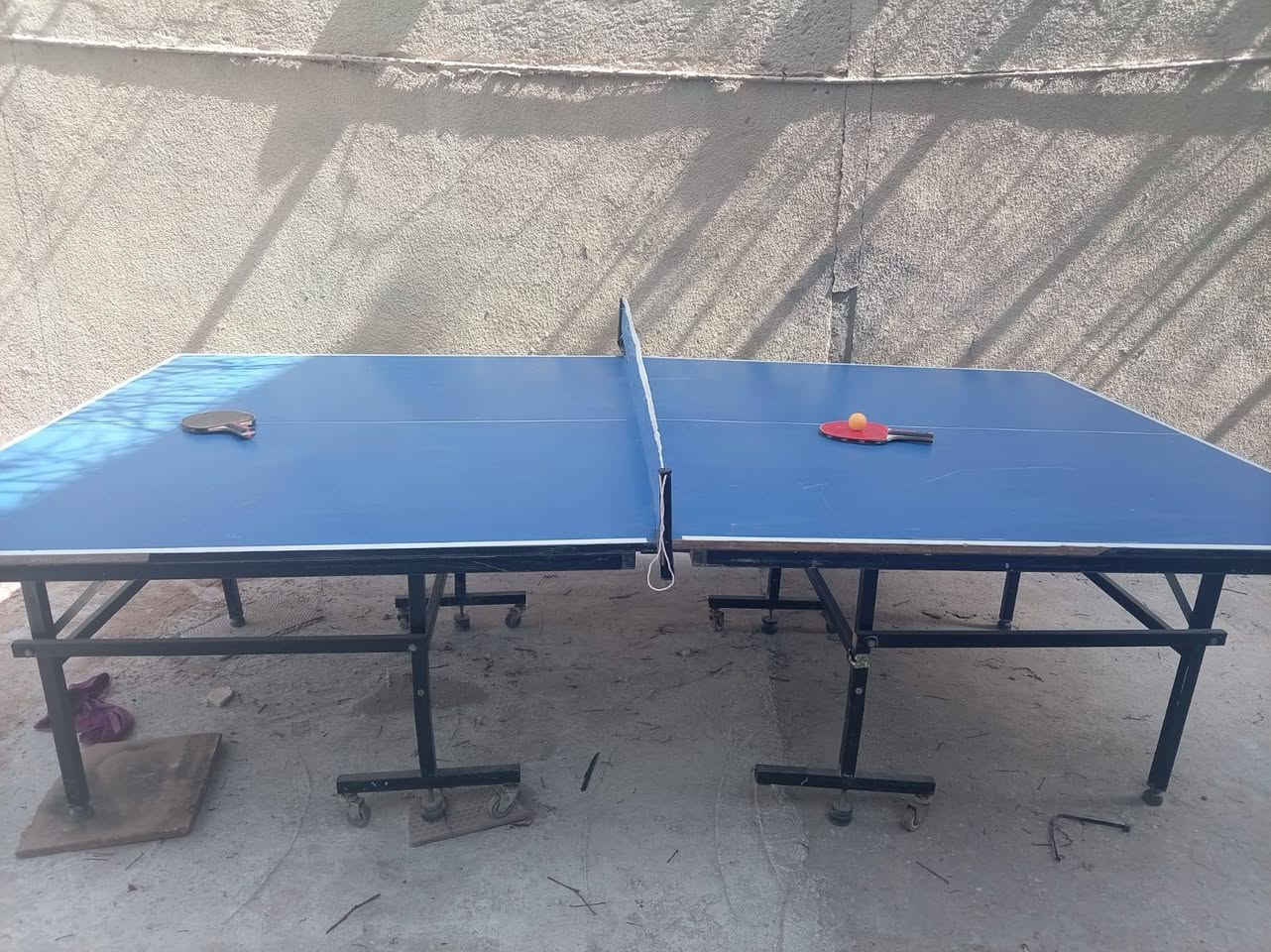 السلام عليكم 
منضدة طاولة السعر 150 المكان كوفة حي ميسان 
***********
