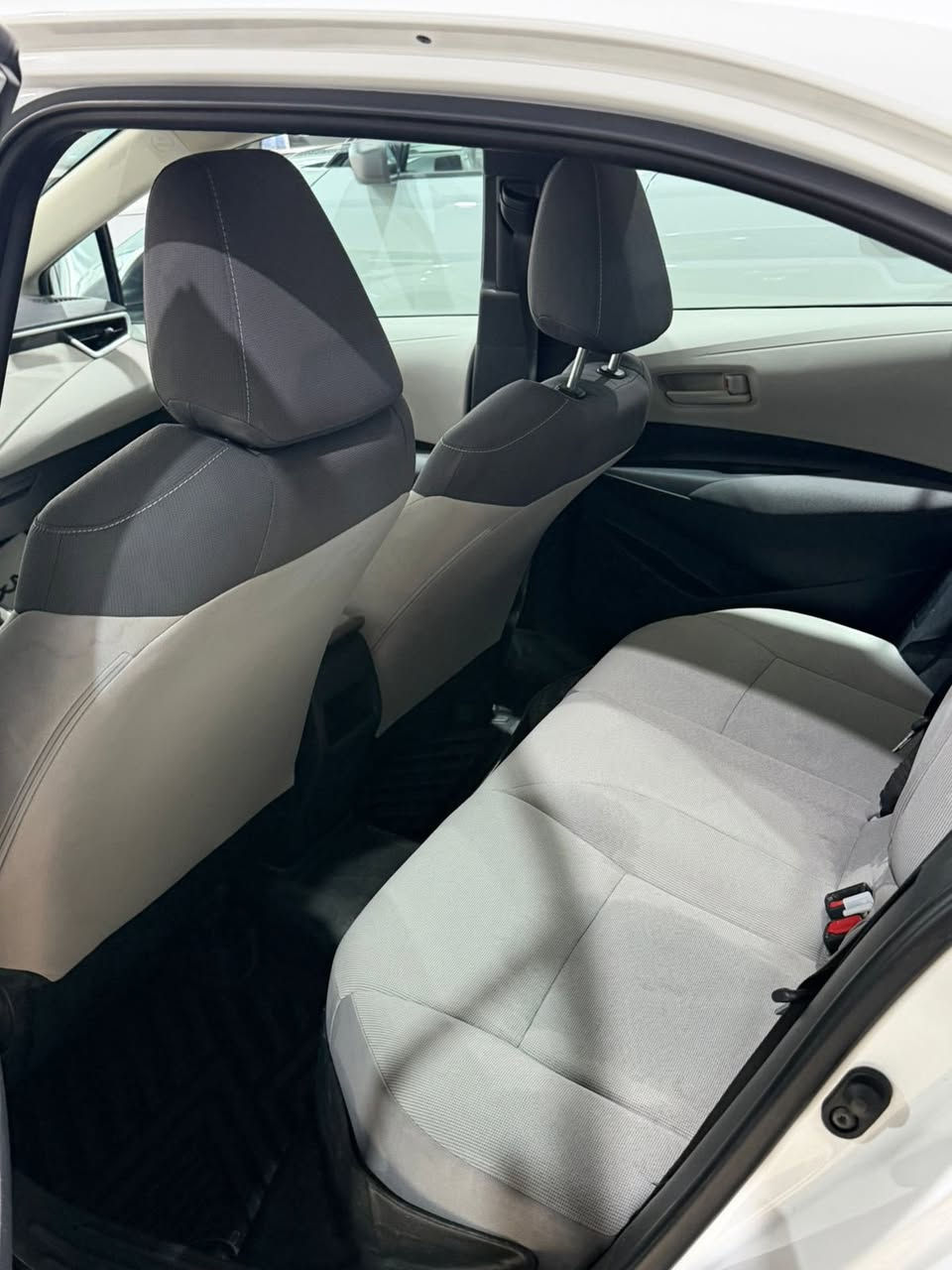 📌📌 تيوتا كورلا 

📌📌 موديل 2022

📌📌 لون سياره ابيض 

📌📌 لون داخل ابيض مطعم برصاصي 

📌📌 حادث سياره جاملغ وبنيد مصبوغ 

📌📌 سعر 147 ورقه وبيه مجال 

📌📌 مكان معارض النهضه شركة الكرادي لتجارة السيارات 

📌📌 رقم الهاتف ***********
