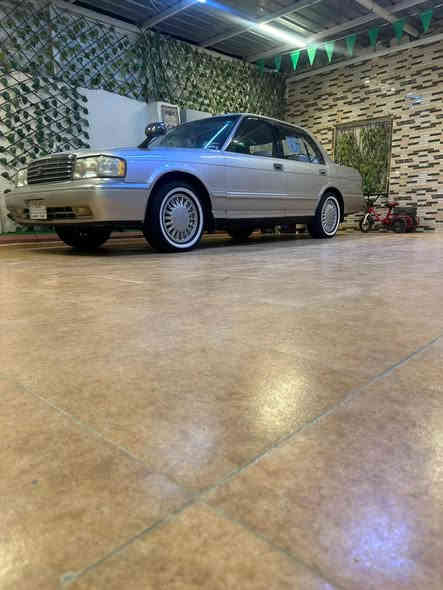 سلام عليكم أرنب طويل ايسر بلاد تبريد شغل خلفي وامامي حداديه جديده باتري جديد تاير مكينة توتوني شاده سياره مصبوغه عام رقم بصره سنوية ما صاقطه اسعر 80بيه مجال قليل *********** عيني اني مكلف بل نشر رقم عندك خابر اشراي
