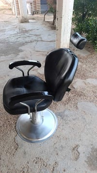 كرسي حلاقين شغال ميه بل ميه سعر ١٧٥ مكاني بغداد07812285256