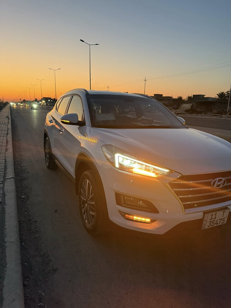 توسان  2020 فول مواصفات ماعدا الفتحه
بصمه تحكمات كشنات جلد خمس عدسات وايرلس

مكفوله ماعدا بارد بالباب فقط  والباقي كله كفاله سايد بريك بالرجل  عنوان بغداد الكاظميه السعر 210 وبيها مجال
للاستفسار ***********
