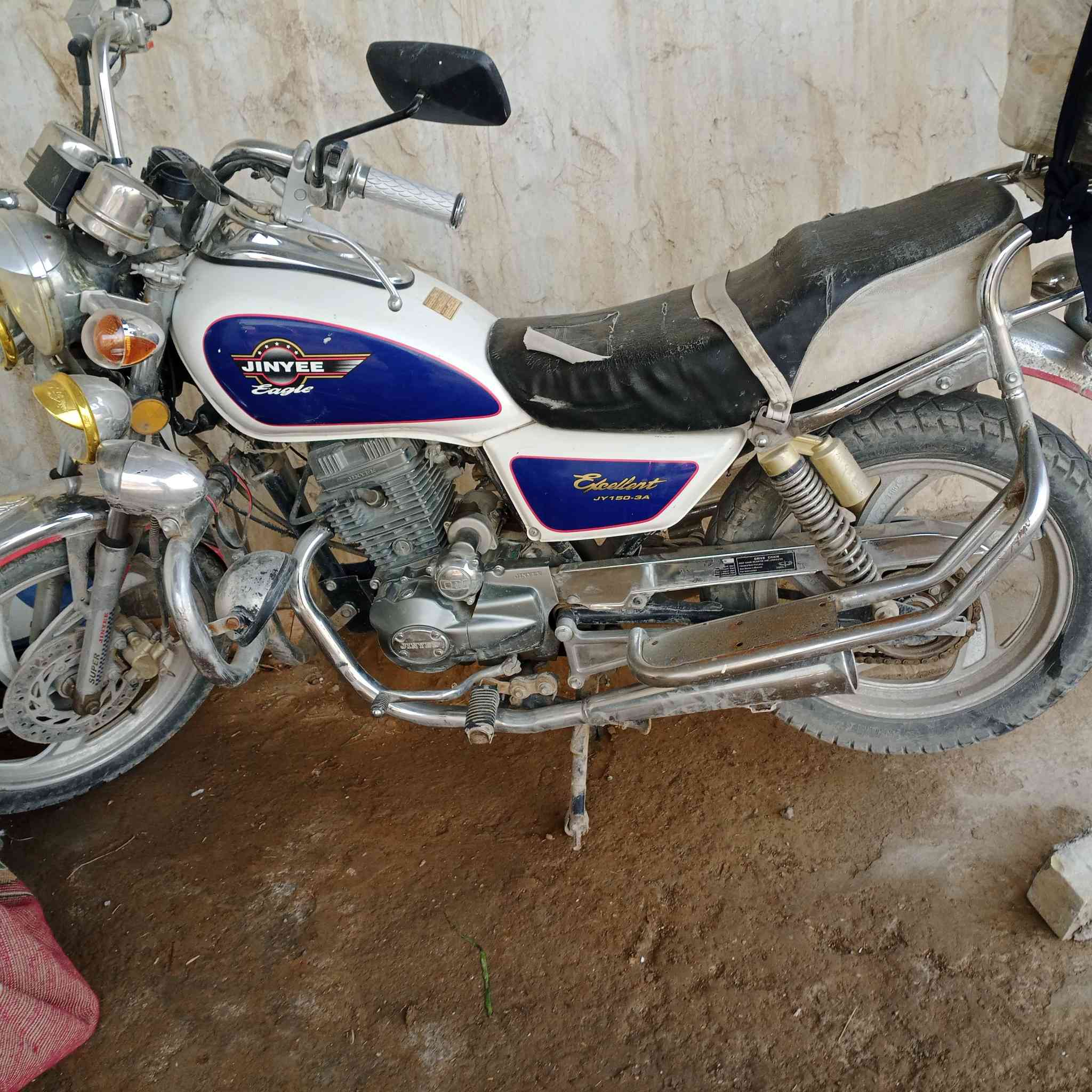 دراجة للبيع موديل 2021 السعر750وبي مجال والشراي يتصل على الرقم ***********
