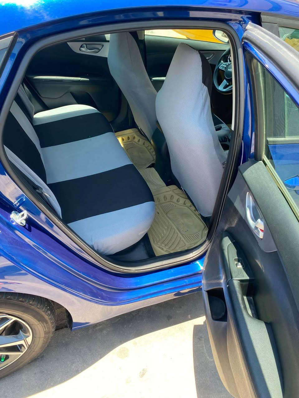 كيا فورتي لون ارزق رقم اربيل انكليزي موديل 22
سنويه جديده 
السياره جاهزة على الاخير حداديه ممتازه 
كير ومكينه كفاله 
تبريد خير من الله
السيارة حادثه بسيط جدا تبديل فقط البنيد مع تعديل بسيط على الشاصي
السعر المطلوب 130$ بيه مجال قليل حك الجيه 
للاستفسار اكثر واتساب او اتصال على الرقم 
*********** البصرة, العراق
